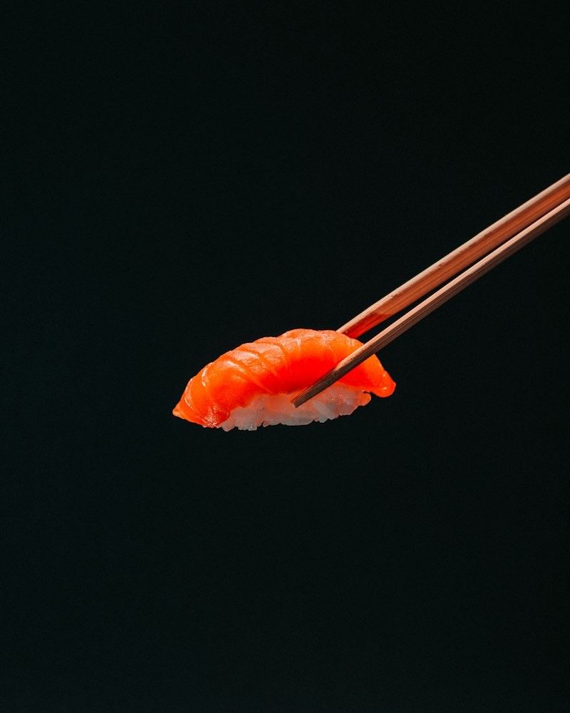 旬の食材をサクッと揚げた自家製天ぷら盛り合わせ